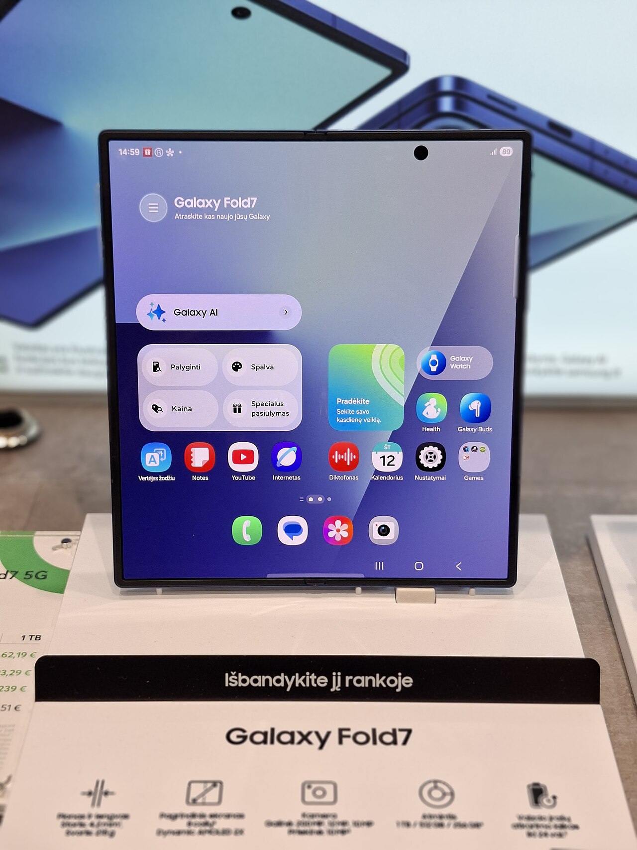 Galaxy Z Fold 7 aberto, foto ilustrativa de dobrável da Samsung; não é o W27